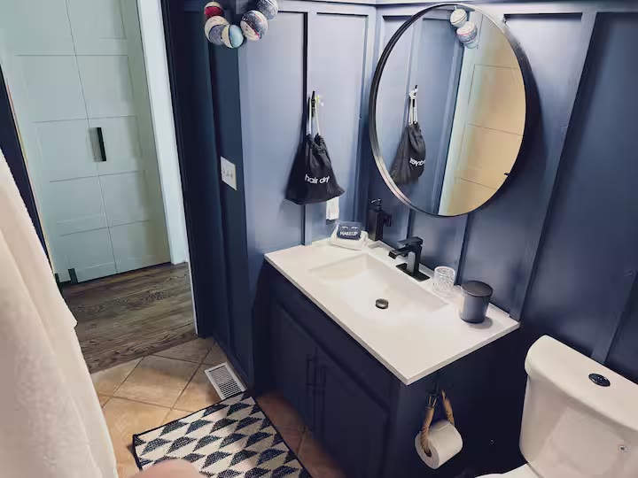Weiss Lake House with Private Dock bathroom shower at a direct-booking vacation rental in Cedar Bluff, Alabama