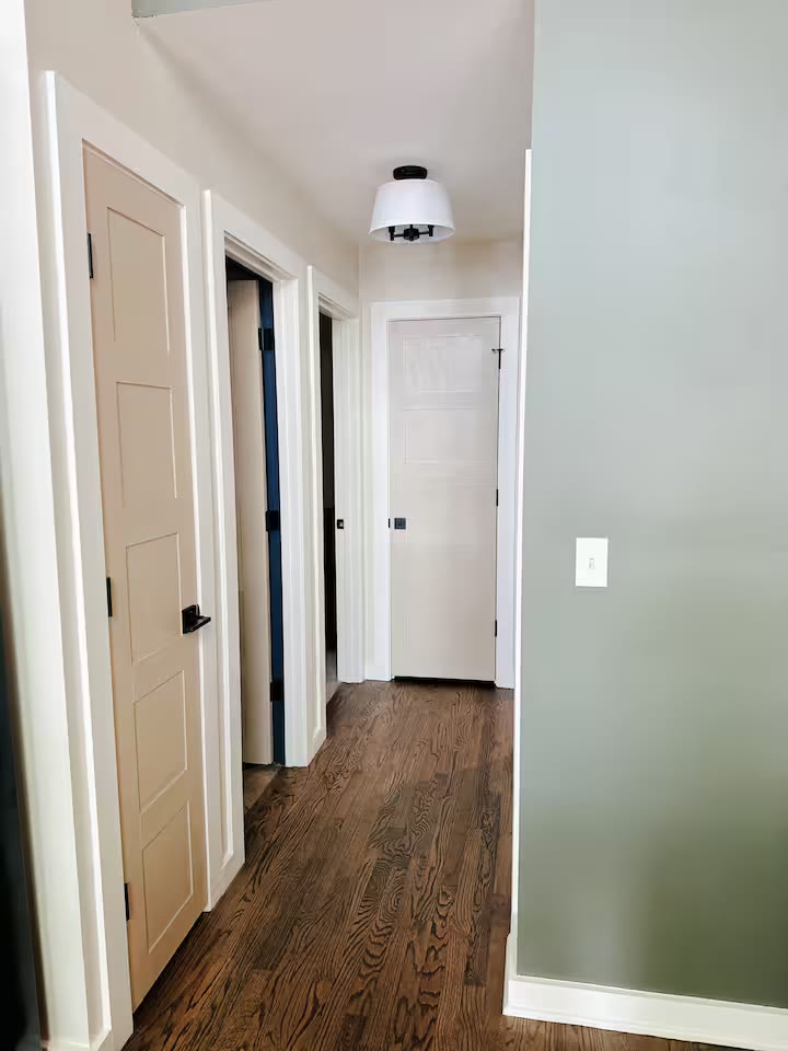Weiss Lake House with Private Dock hallway at a direct-booking vacation rental in Cedar Bluff, Alabama